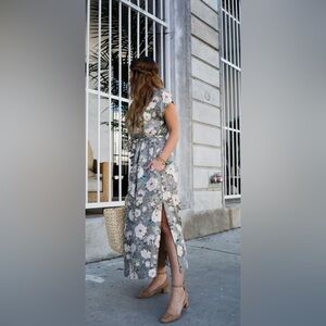 a gray floral tie dress from Zara's Basic Collection in S. The dress features
